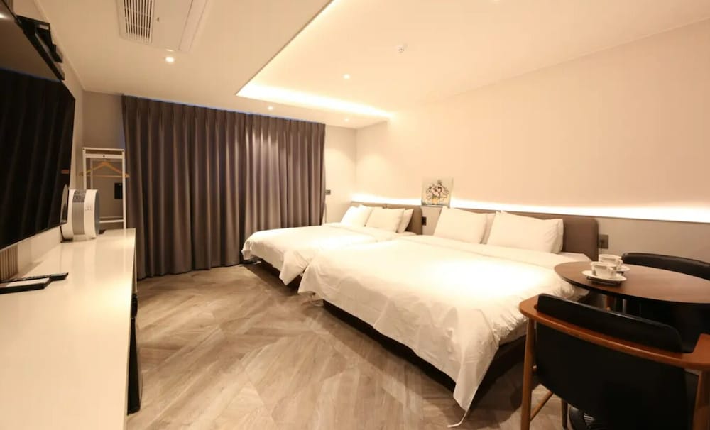 Deluxe Twin Room - Photo 4