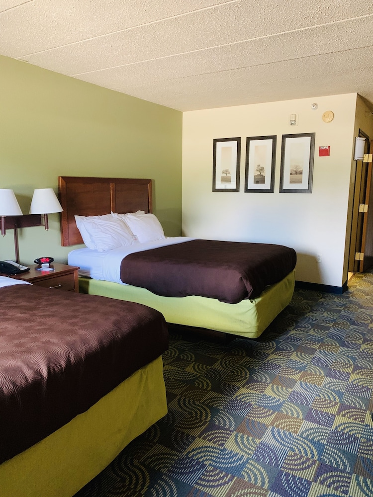 Room, 2 Queen Beds, Accessible, Non Smoking (Mobility) - Photo 2