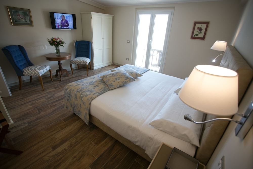 Standard Double Room, Terrace, Sea View (Duca Roberto Il Guiscardo)
