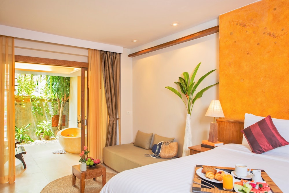 Honeymoon Room - Photo 5