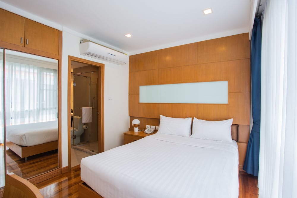 Suite, 2 Bedrooms photo 2