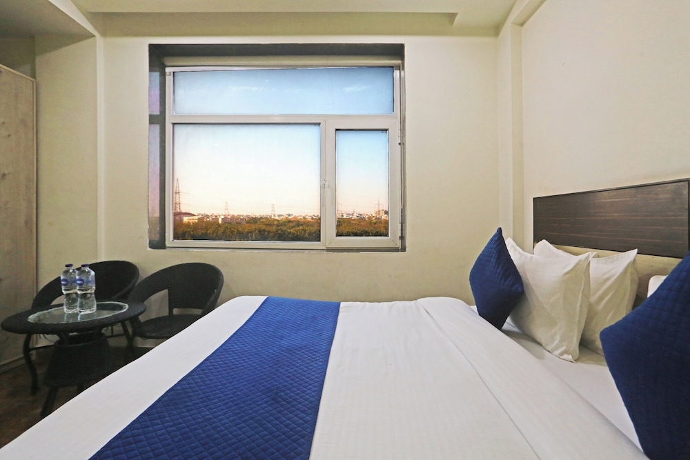 Deluxe Double Room, Garden View