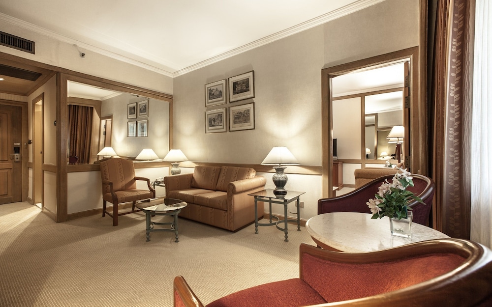 Suite, 2 Bedrooms, City View