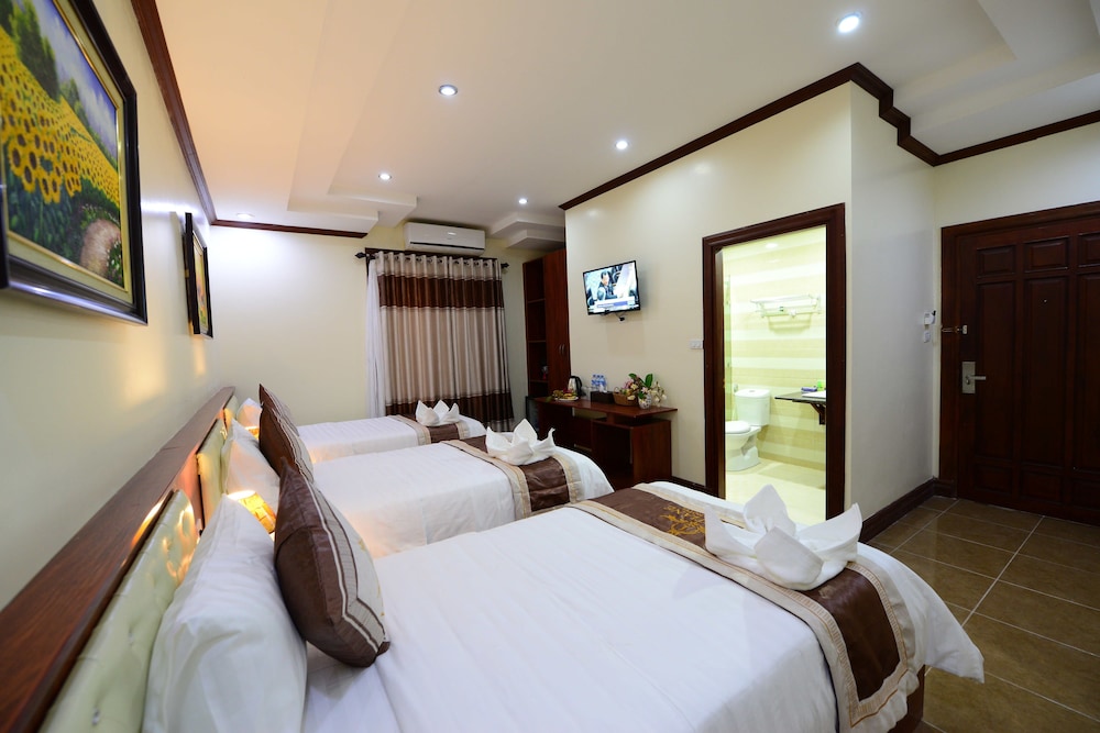 Superior Triple Room (With Window)