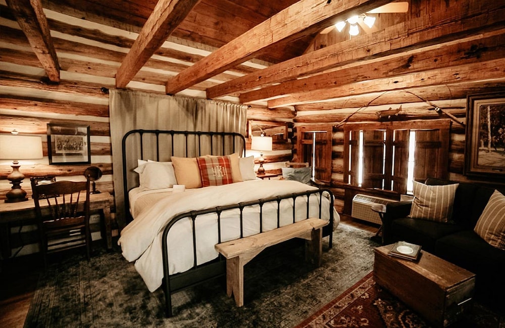 Waco Cabin