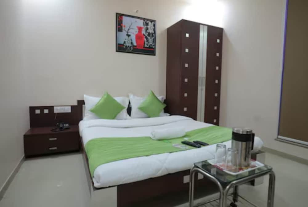 Deluxe Double Room photo 3