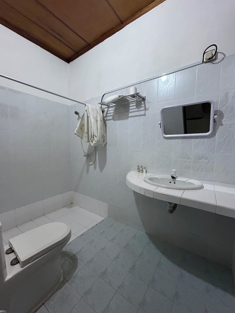 Standard Double Room - Photo 5