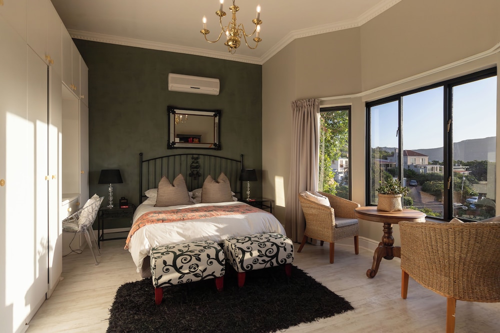 Superior Suite photo 1