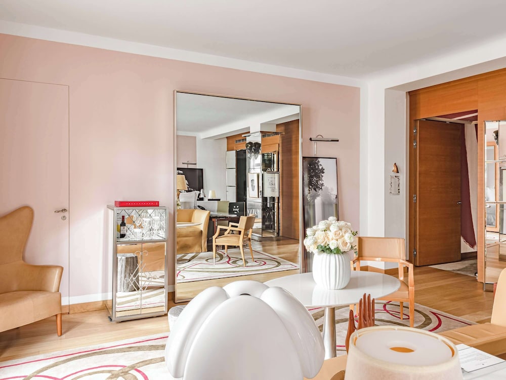 Hôtel Le Royal Monceau Raffles Paris other photo