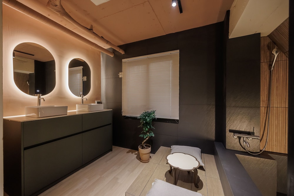 Grand Twin Room