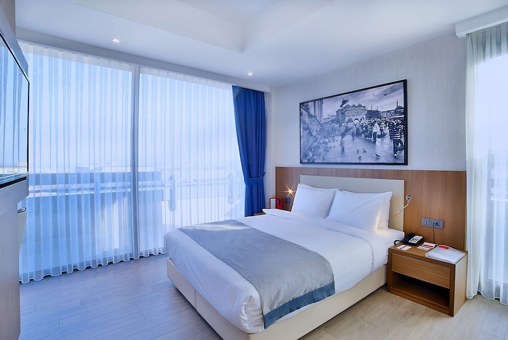 Executive Room, 1 King Bed, Terrace