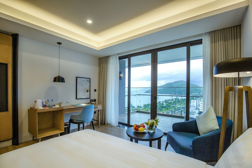 Deluxe Double Room, Sea View - Photo 1