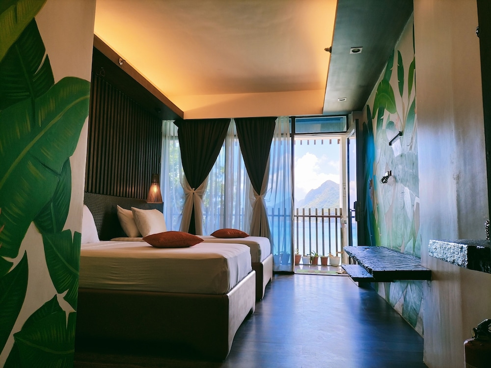 Deluxe Room, 2 Double Beds photo 2