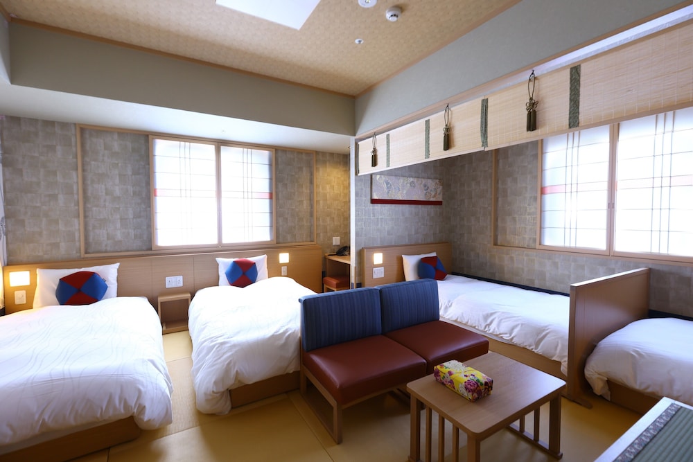 Family Quadruple Room, Non Smoking - Photo 1