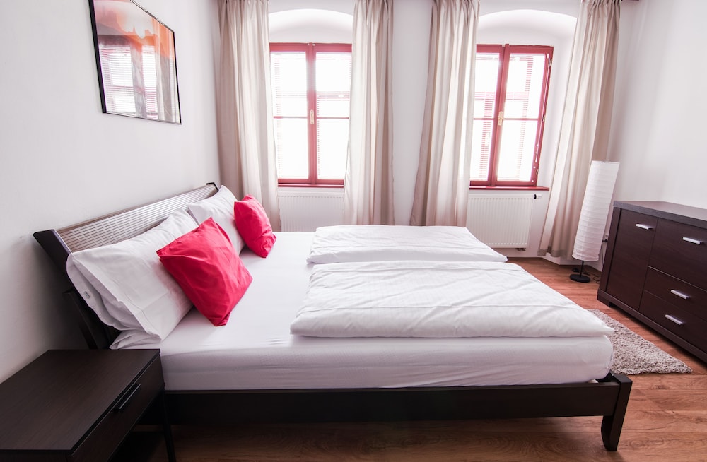 City Suite, 2 Bedrooms, Balcony photo 2