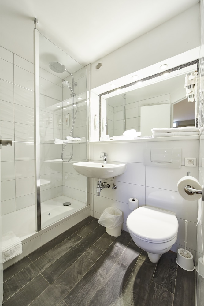 Standard Double Room, 1 Double Bed - Photo 14