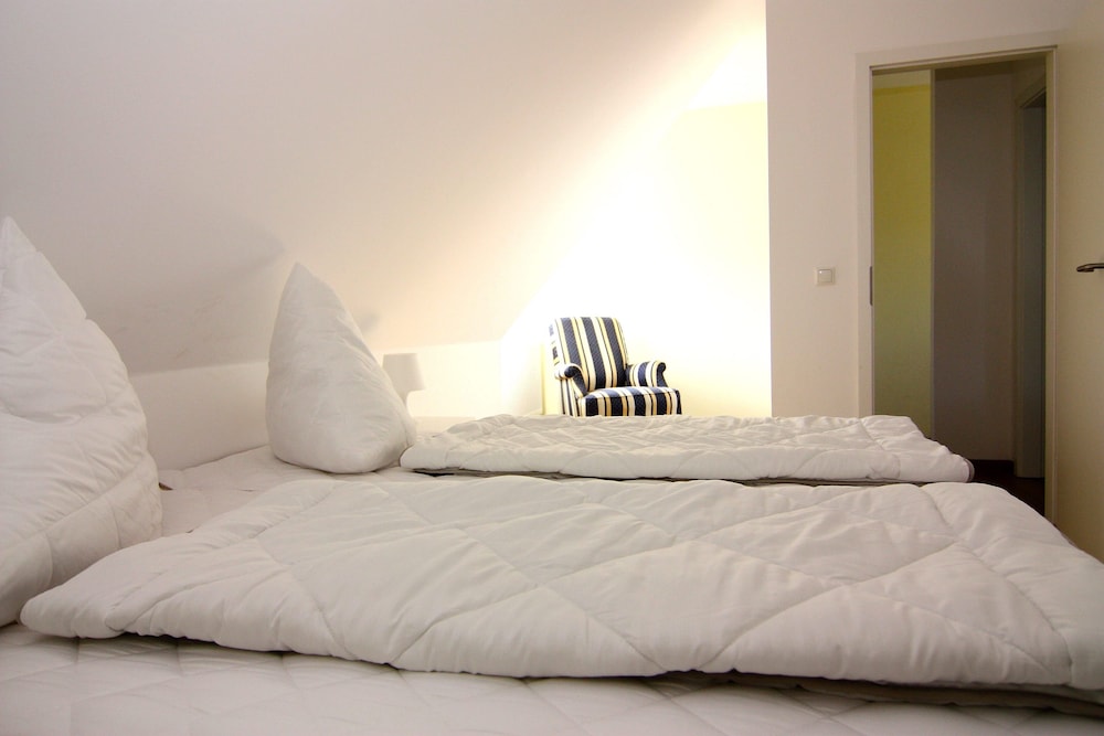 Apartment (3) photo 2