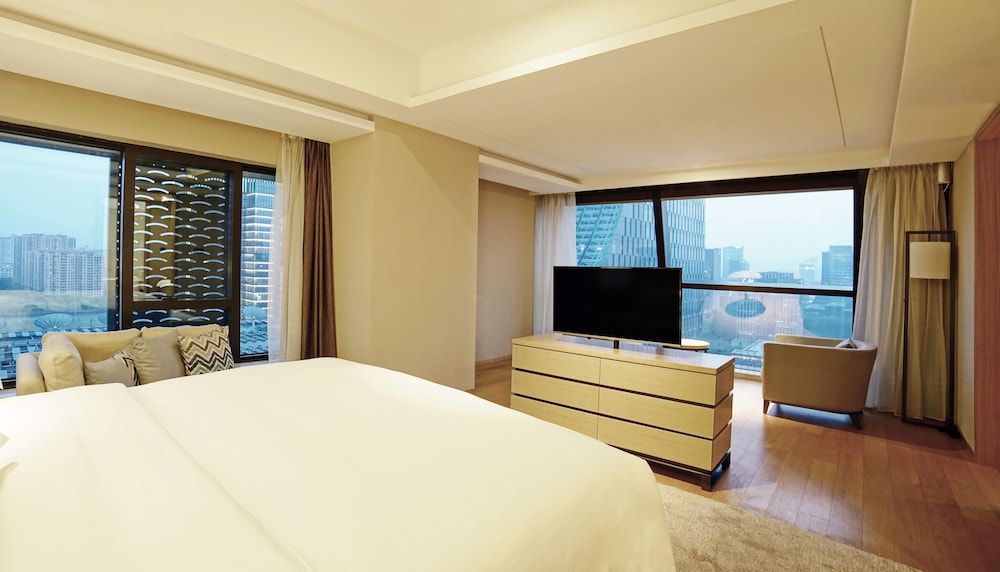 King Deluxe Suite