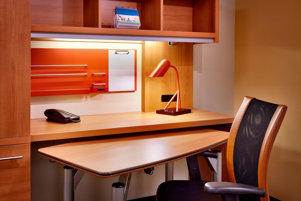 Studio, Multiple Beds (Mobility/Hearing Accessible, Tub) photo 3
