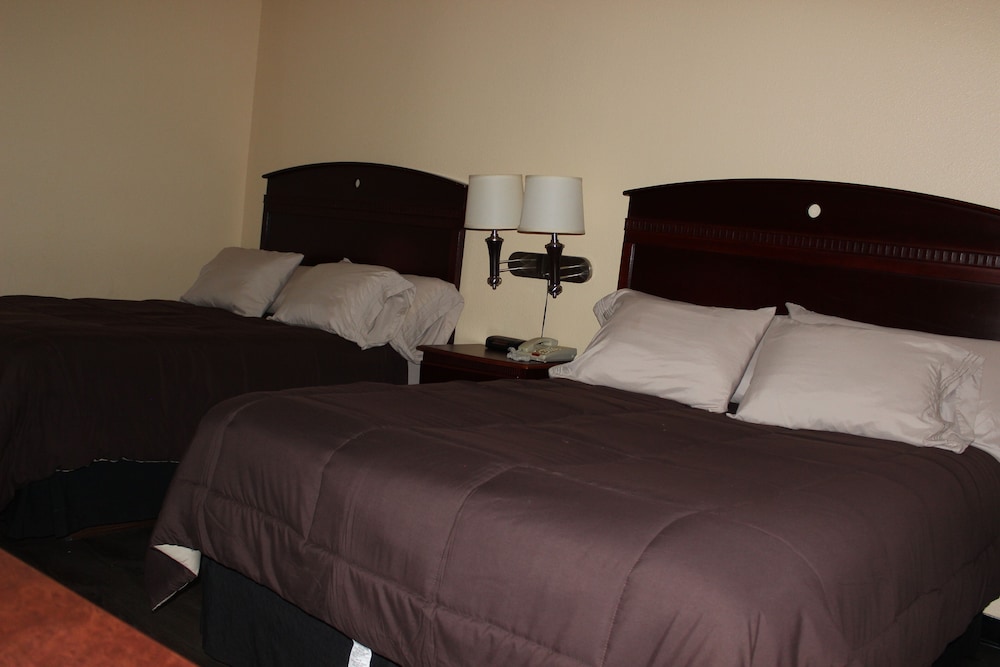 Standard Room, 2 Queen Beds, Non Smoking