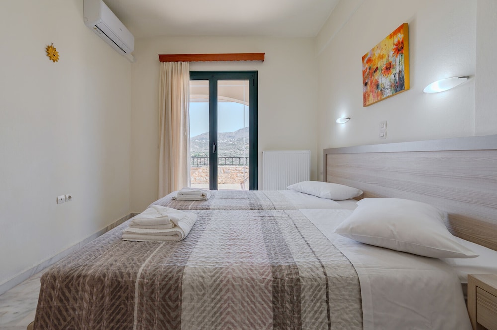 Villa, 4 Bedrooms, Private Pool, Mountain View