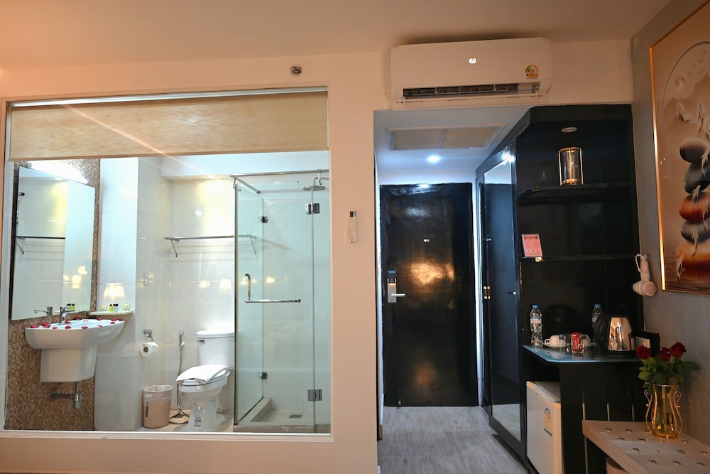 Boss Suites Nana Hotel — photo 110