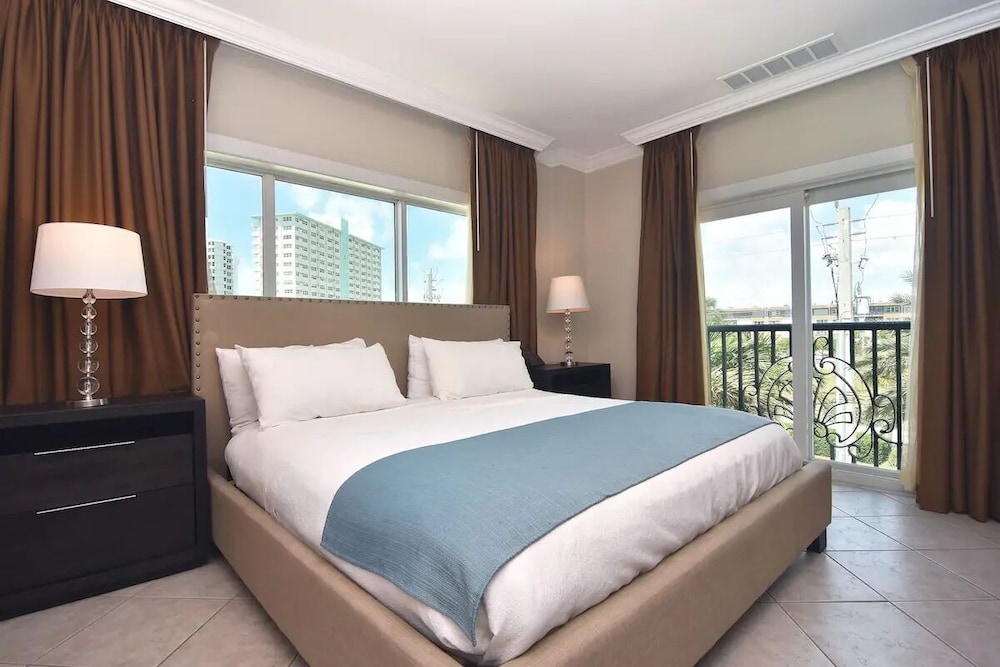 Basic Room, 1 King Bed photo 3