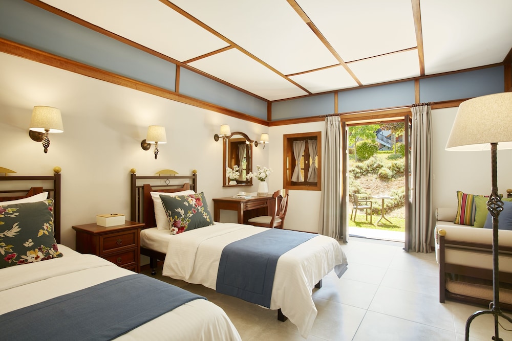 Classic Room - Photo 1