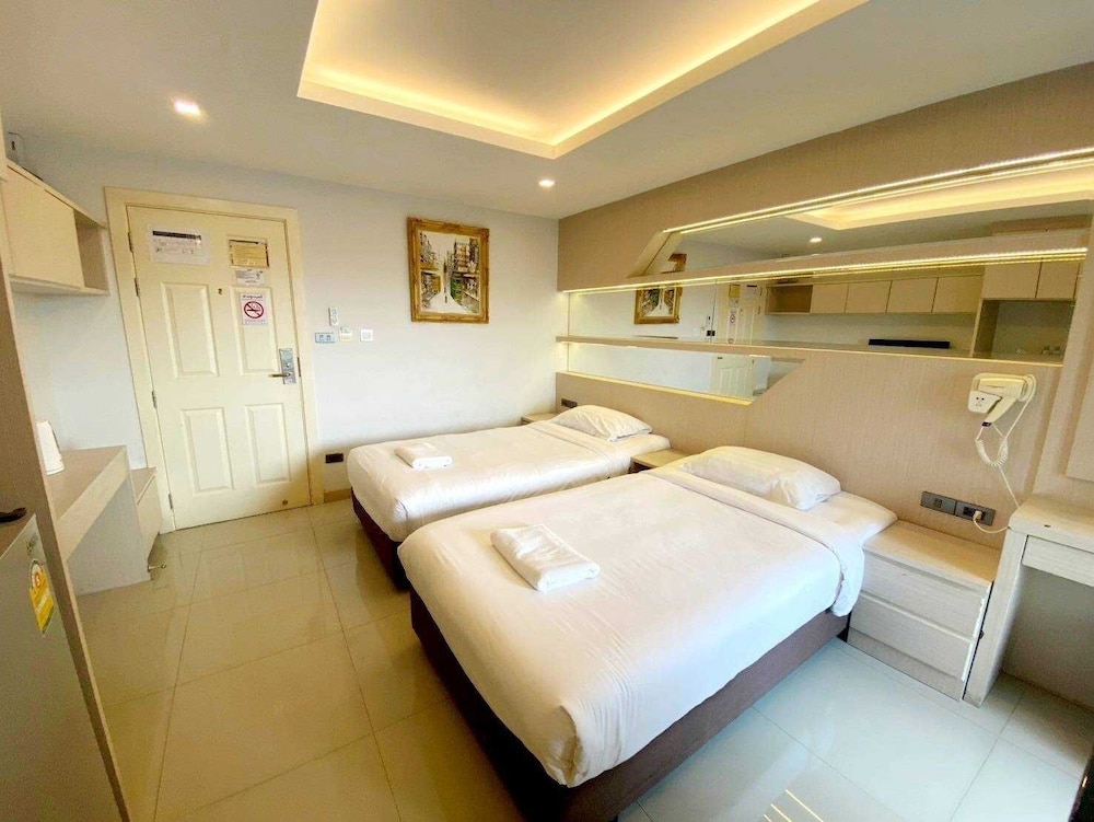 Standard Double Or Twin Room photo 3
