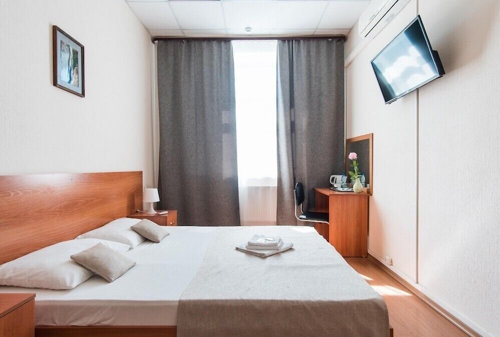 Economy Single Room, Shared Bathroom photo 1