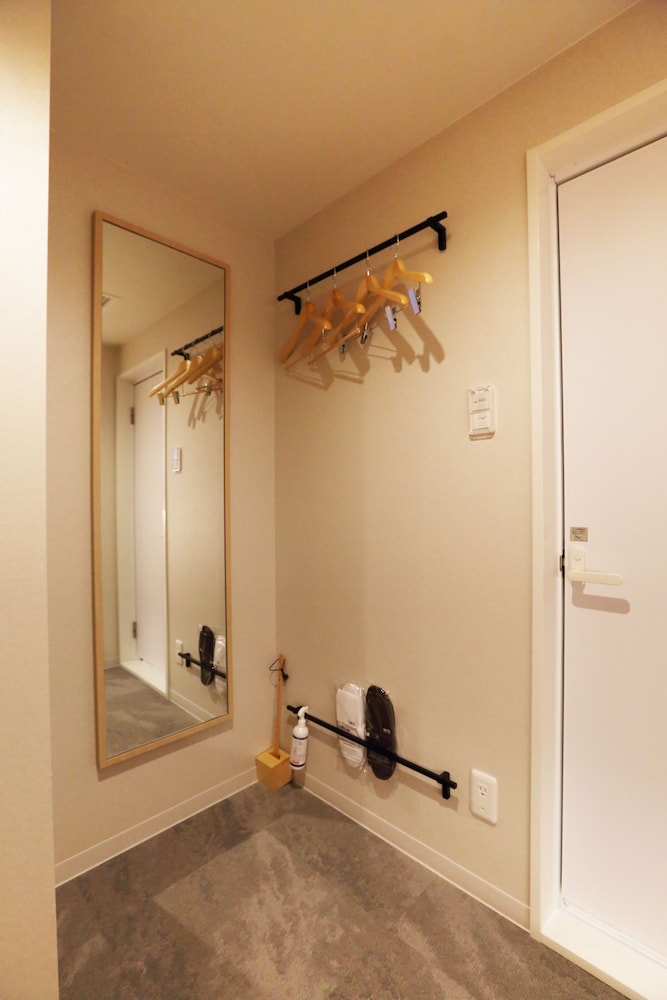Standard Twin Room - Photo 3