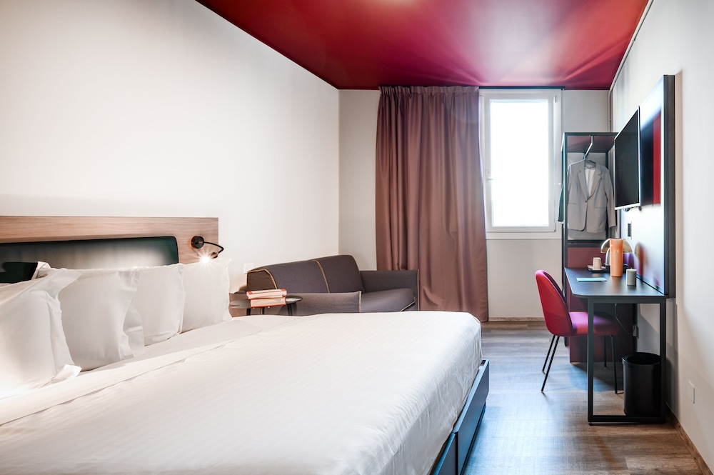 Superior Double or Twin Room photo 1