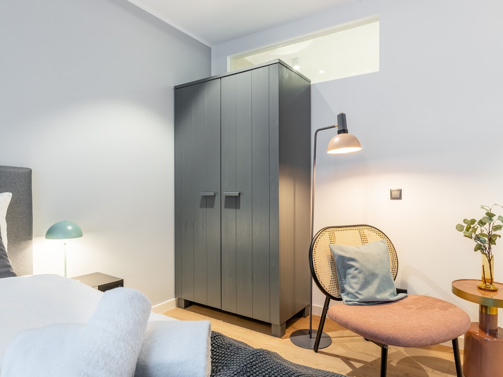 Suite L - Photo 4