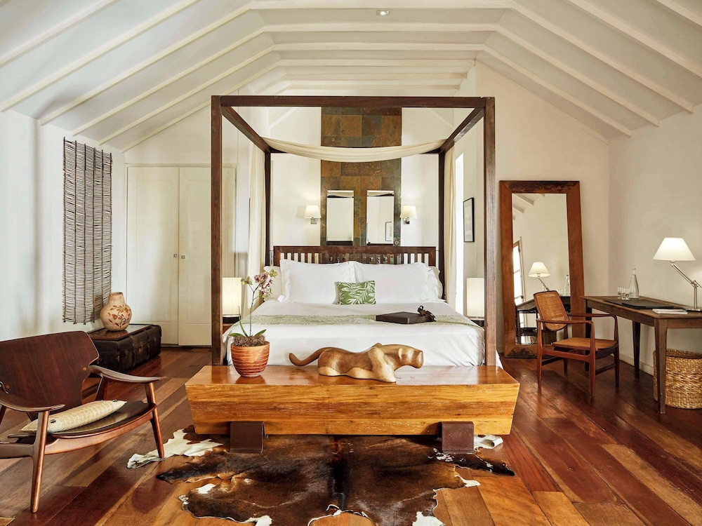 Suite, 1 King Bed, Balcony