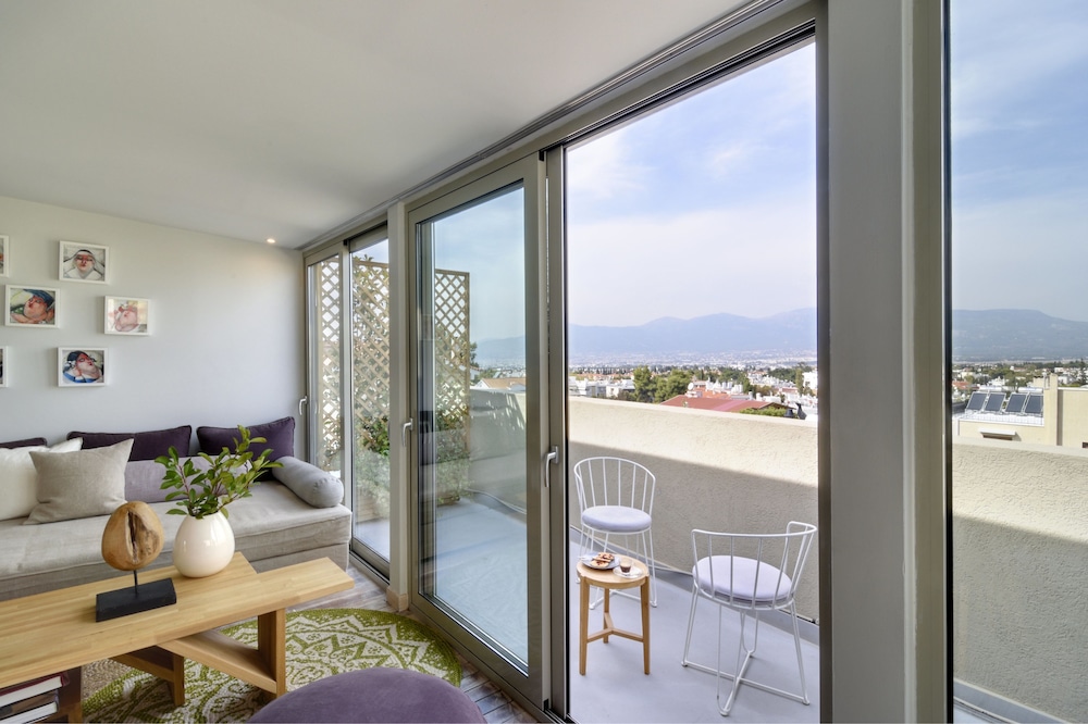 Loft Suite - Photo 2