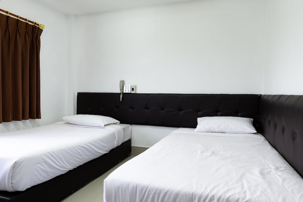Standard Double or Twin Room photo 2