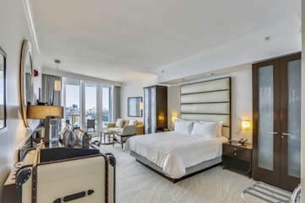 Sorrento Ocean Front Junior Suite