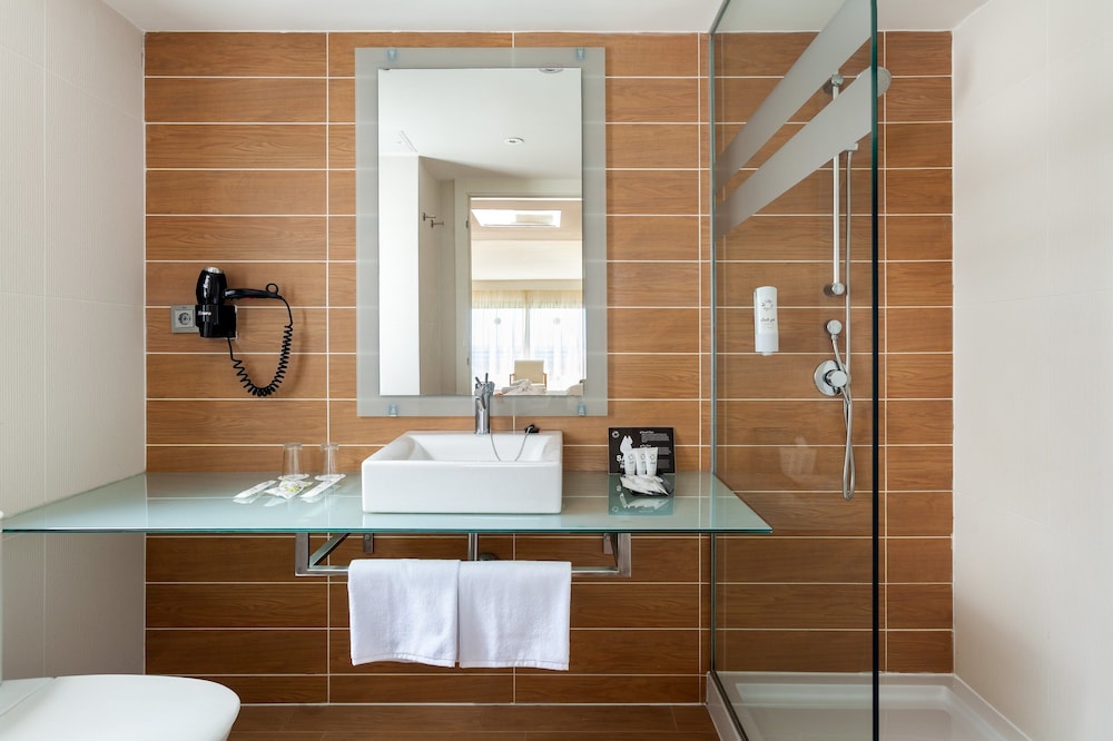 Twin Room, Terrace, Pool View