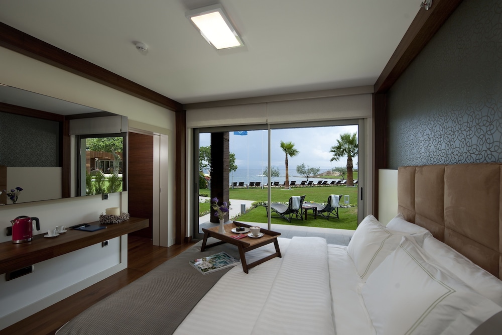 Suite, Sea View (Single - Double) photo 1