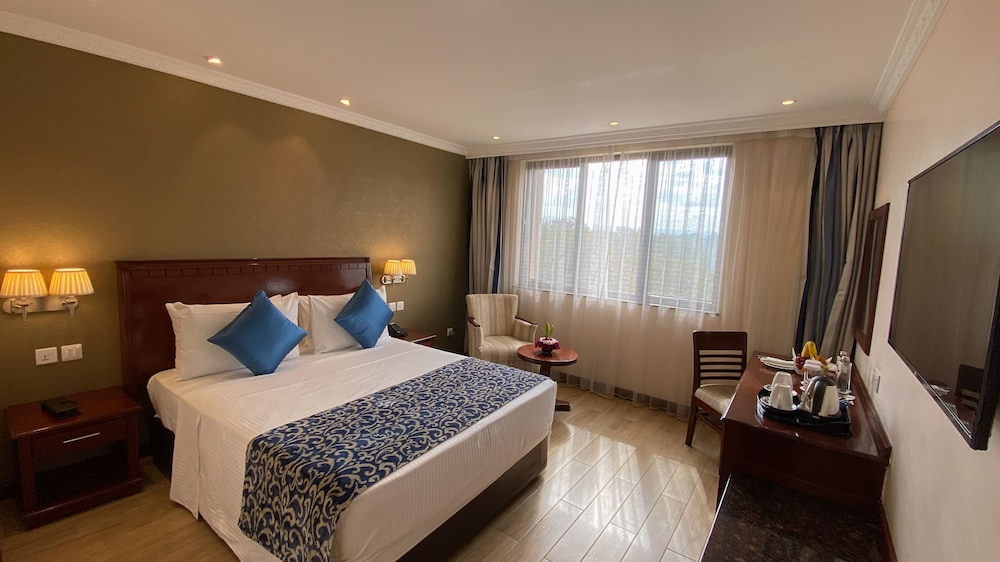 Woodlands Superior Room photo 1