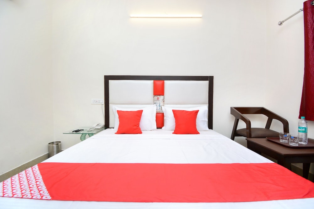 Deluxe Double Or Twin Room, 1 King Bed photo 3