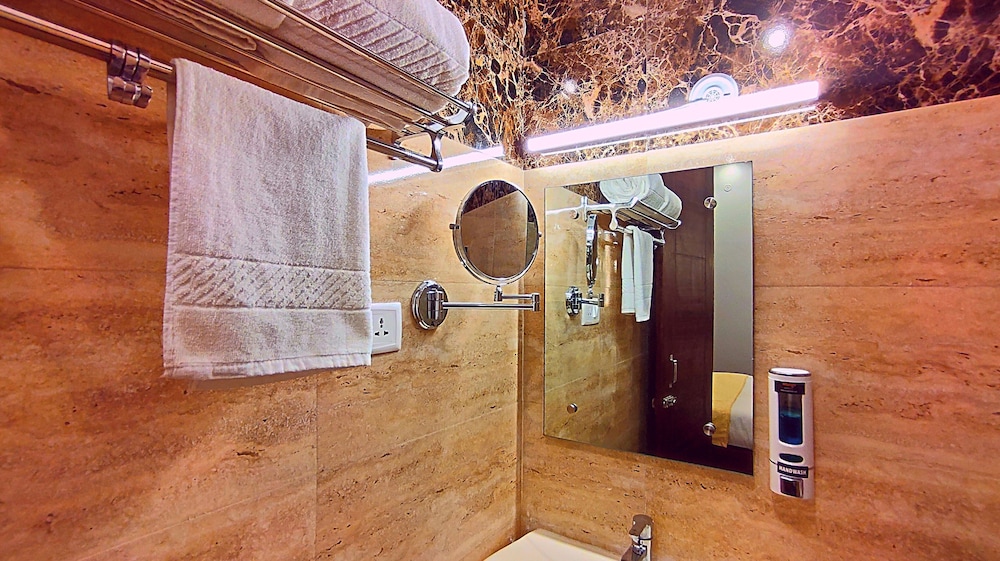 Executive Room, Balcony - Photo 5