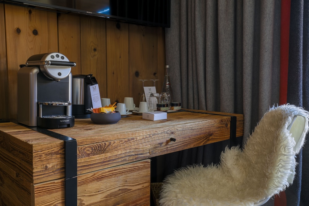 Deluxe Suite - Photo 9