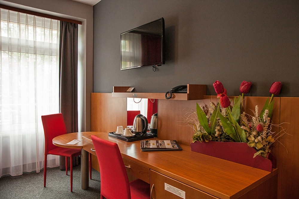 Standard Twin Room - Photo 5
