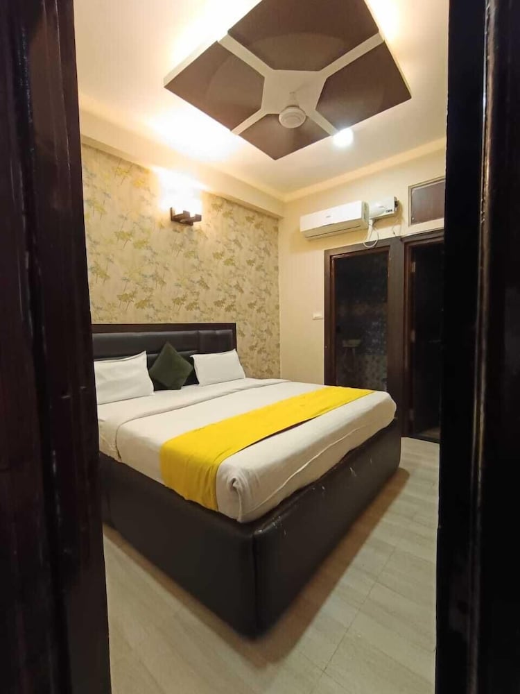 Classic Double Room, City View photo 2