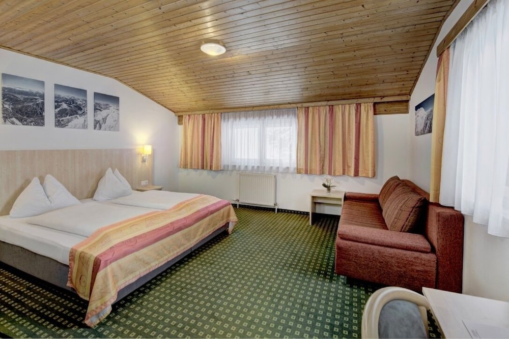 Family Triple Room