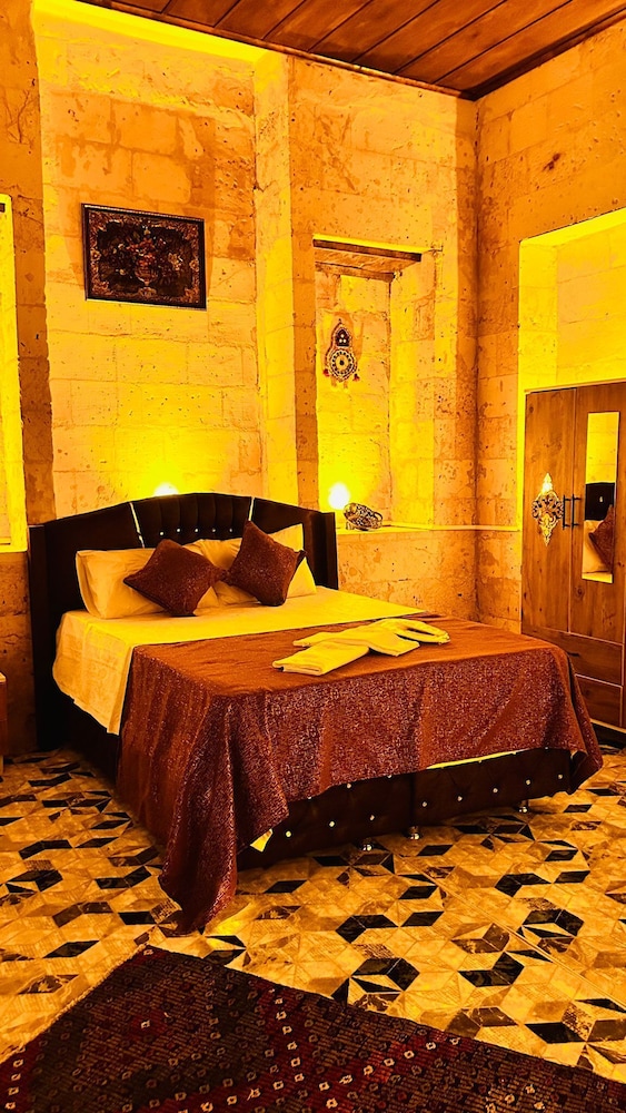 Deluxe Double Room, Garden View