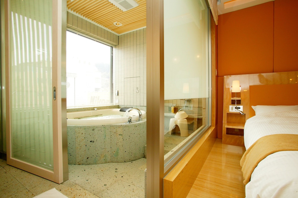 Suite [Sora, Hikari, Shizuka], Non Smoking - Photo 4