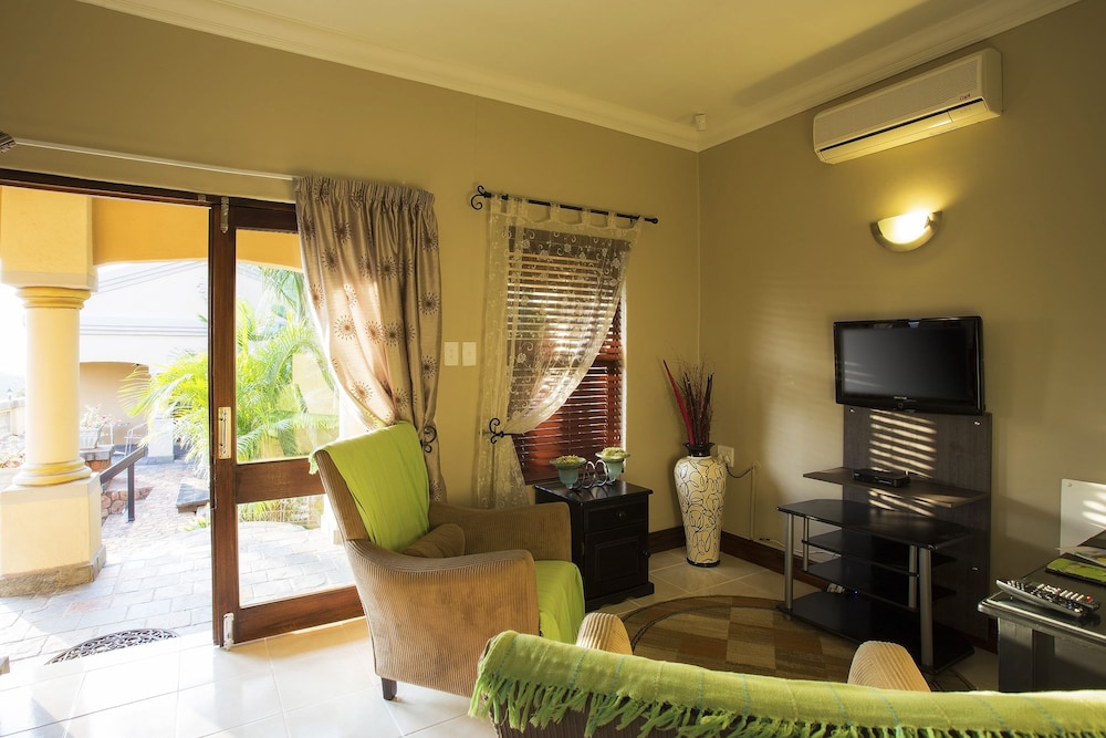 Deluxe Chalet photo 1