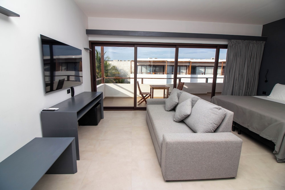 MINI SUITE - Photo 3